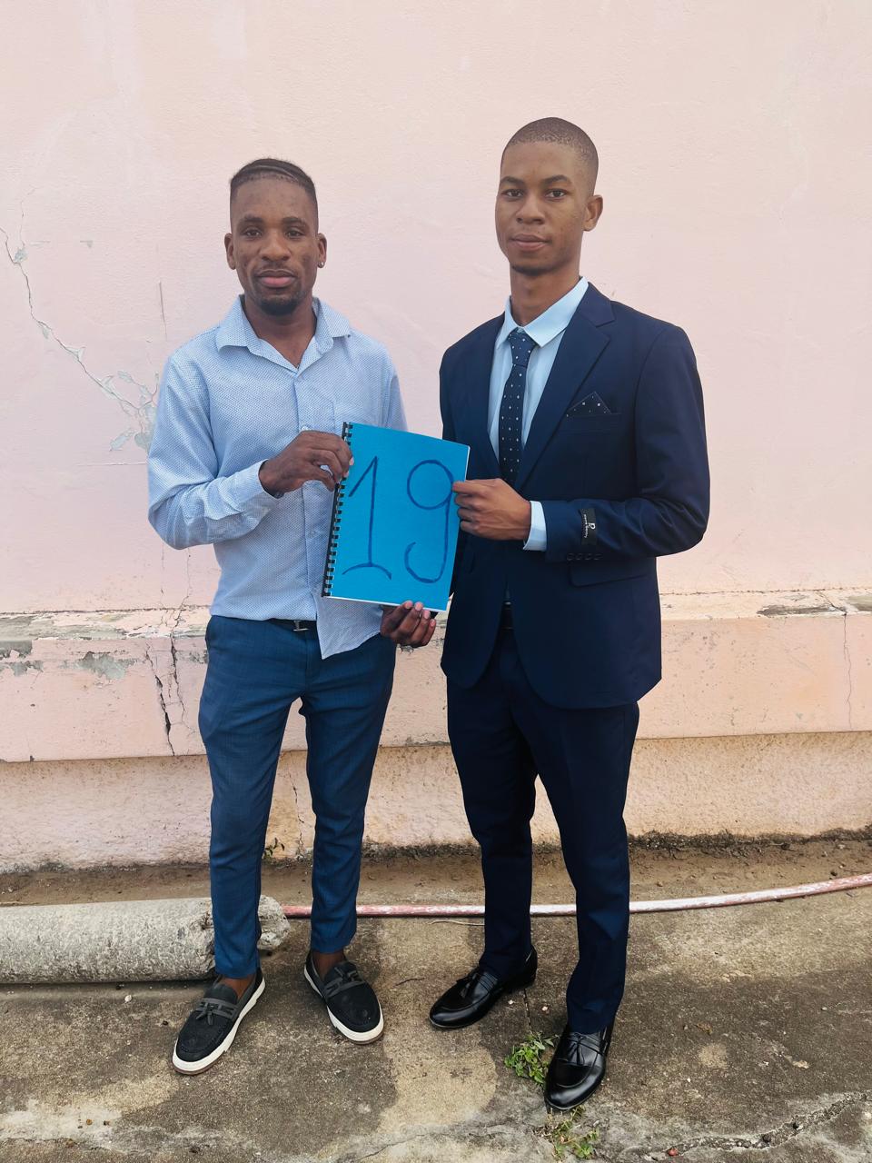 Estudante após defesa