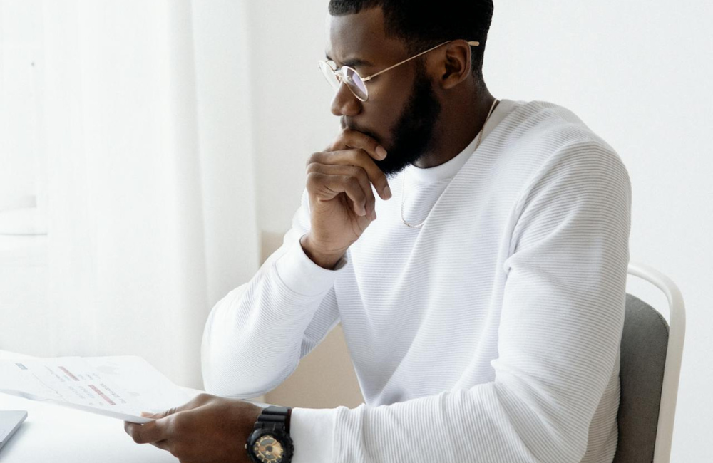 Qual Teste Estatístico Usar no Meu Trabalho? Um Guia Rápido (e Descomplicado)